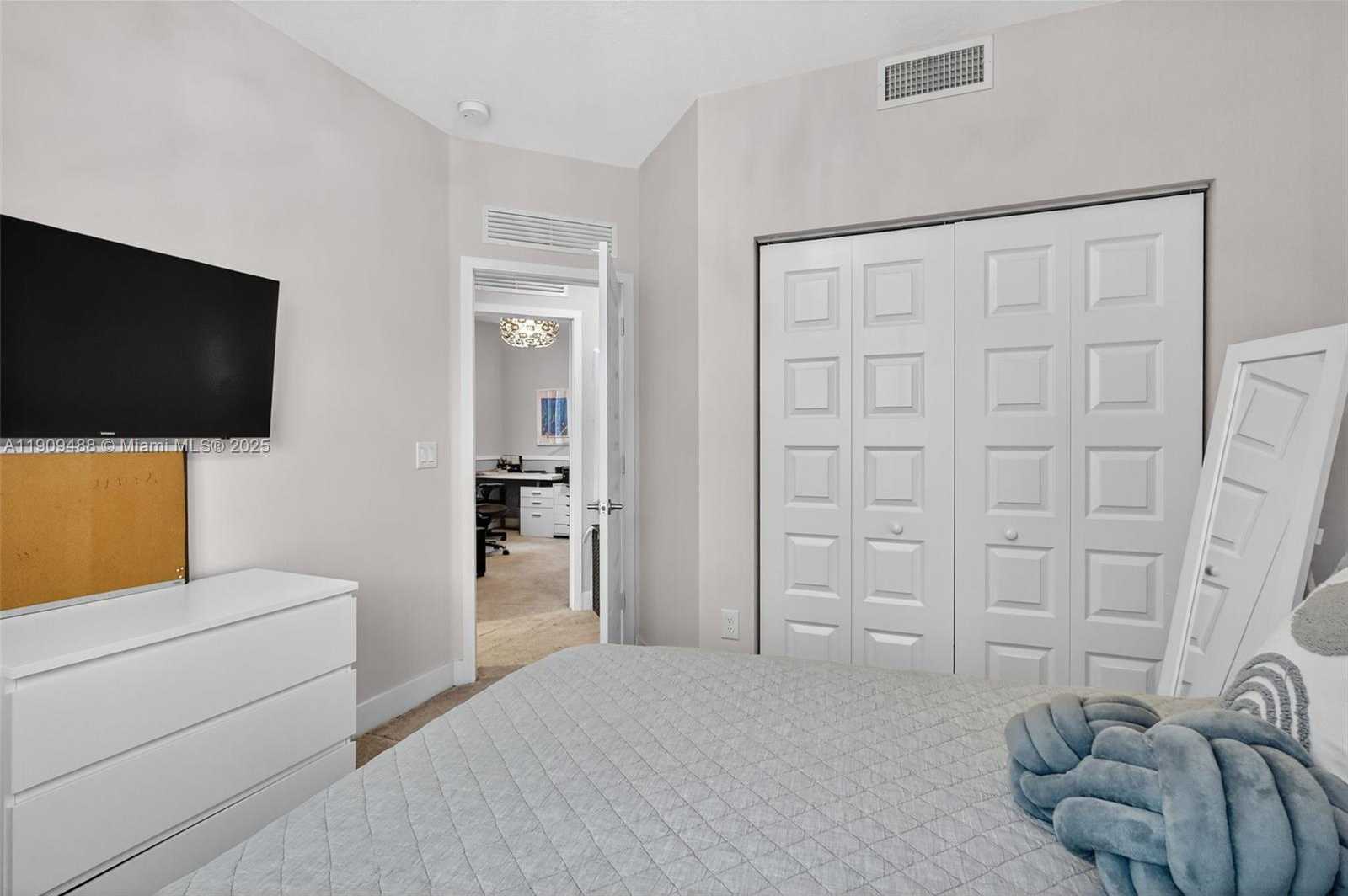 Small Image of 4740 NORTH WEST 84TH AVE, Doral Number 27