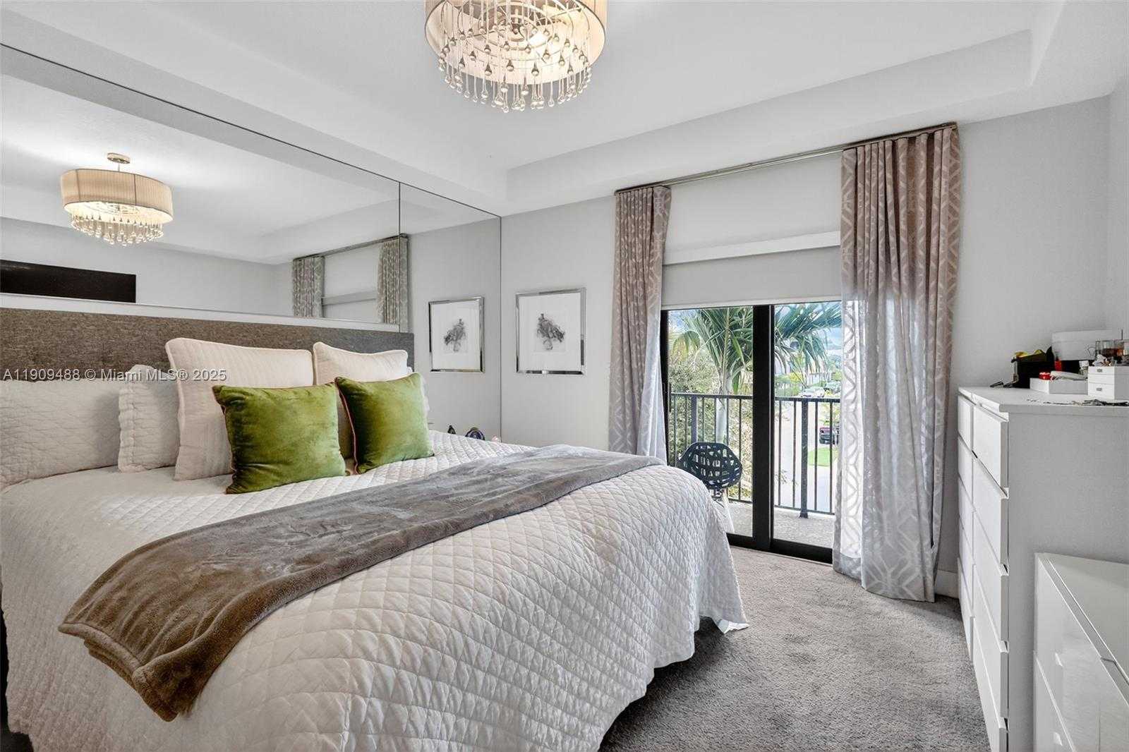 Small Image of 4740 NORTH WEST 84TH AVE, Doral Number 29