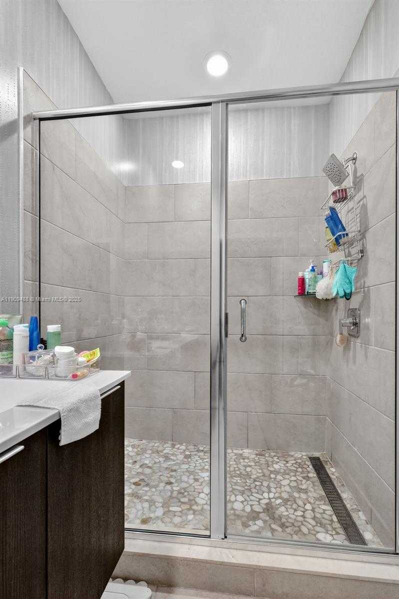 Small Image of 4740 NORTH WEST 84TH AVE, Doral Number 34