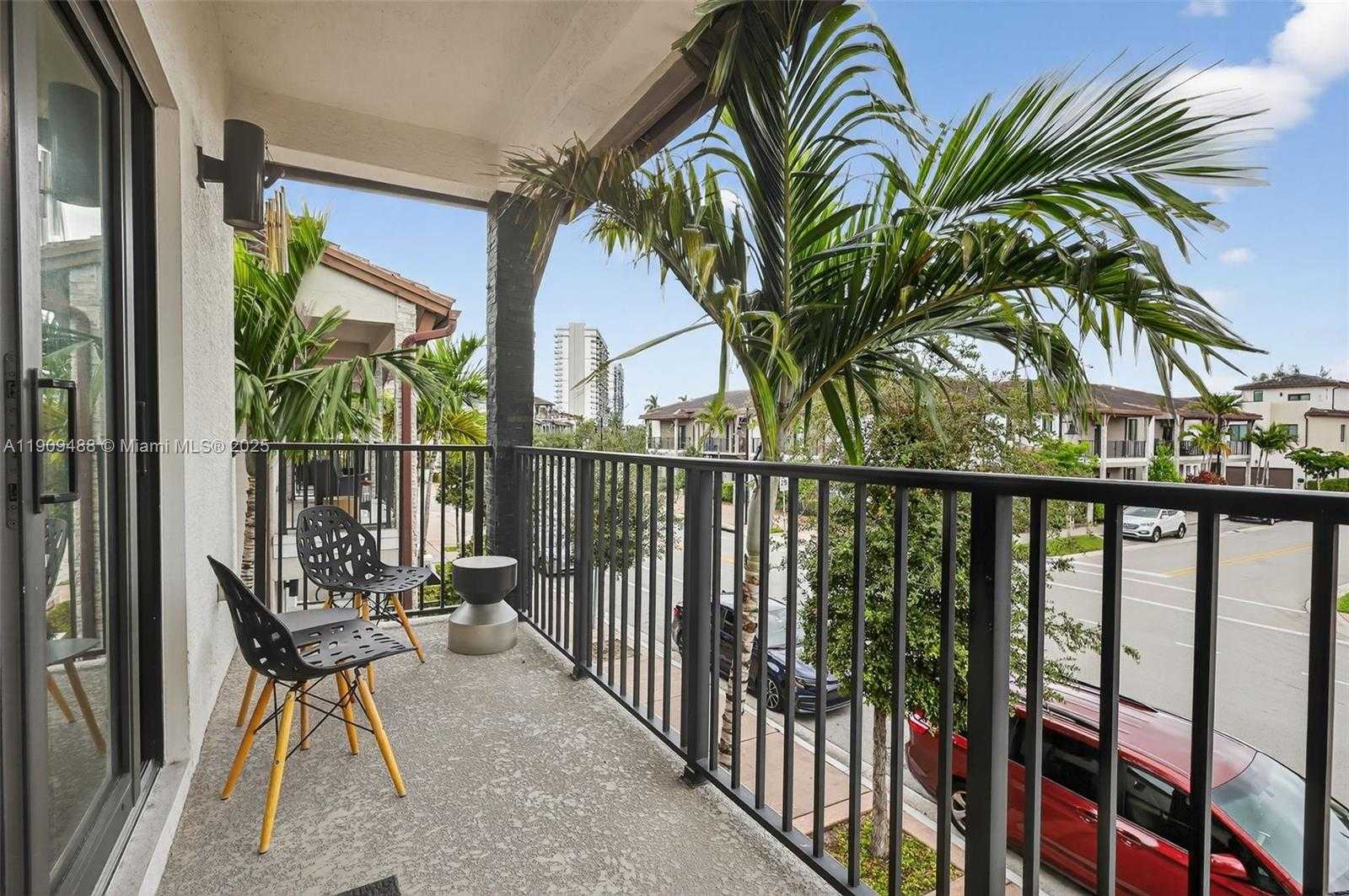 Small Image of 4740 NORTH WEST 84TH AVE, Doral Number 36