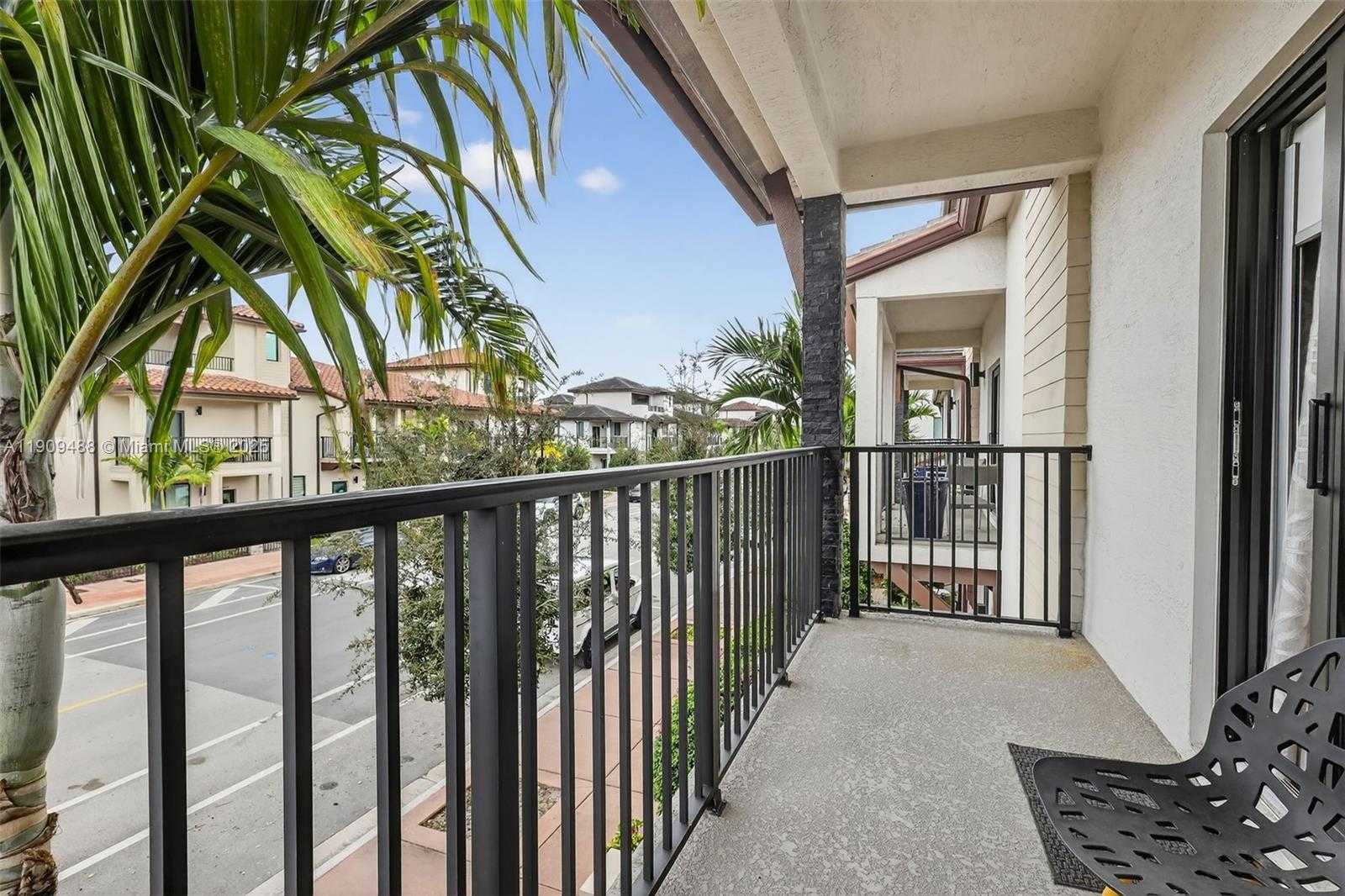 Small Image of 4740 NORTH WEST 84TH AVE, Doral Number 38