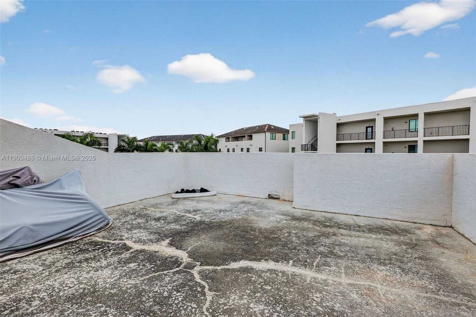 Small Image of 4740 NORTH WEST 84TH AVE, Doral Number 48