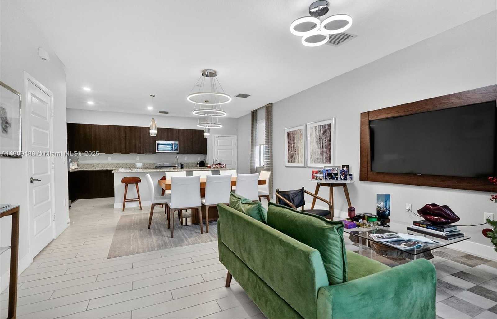 Small Image of 4740 NORTH WEST 84TH AVE, Doral Number 5