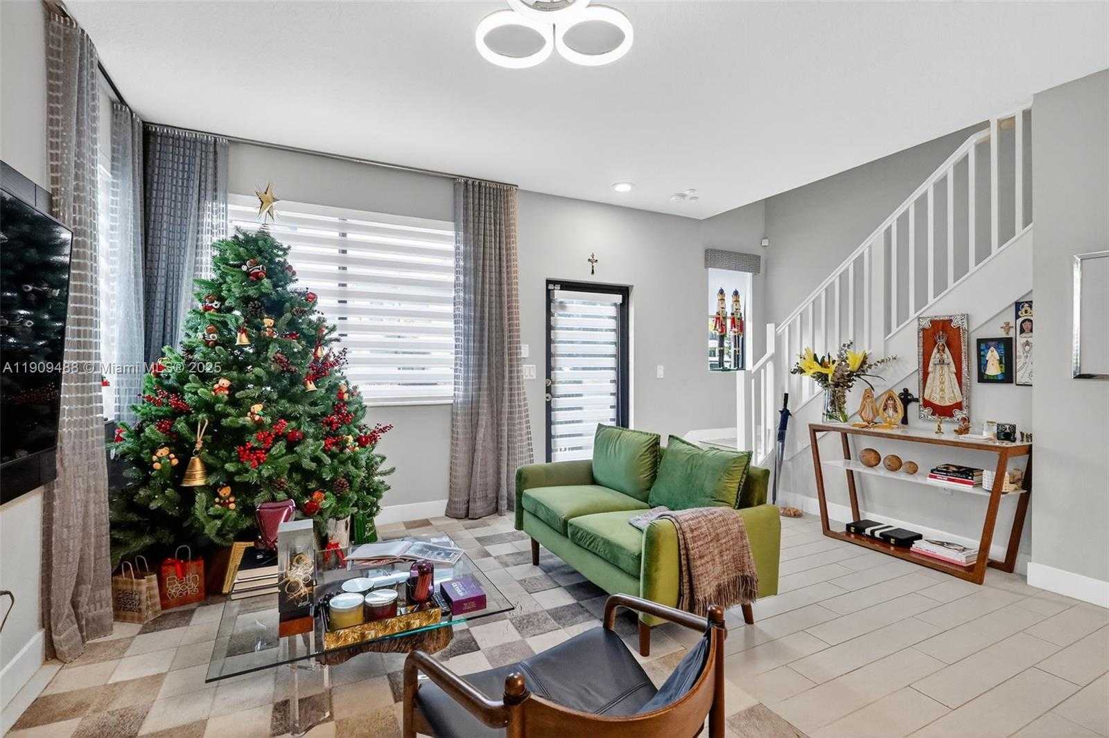 Small Image of 4740 NORTH WEST 84TH AVE, Doral Number 7