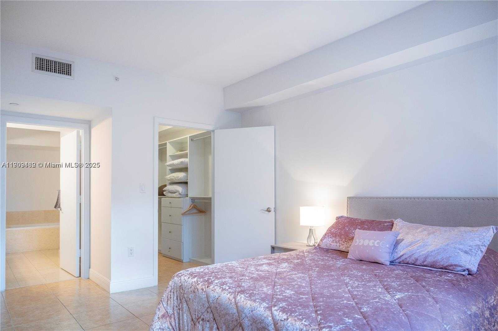 Small Image of 19900 EAST COUNTRY CLUB DR #318, Aventura Number 10