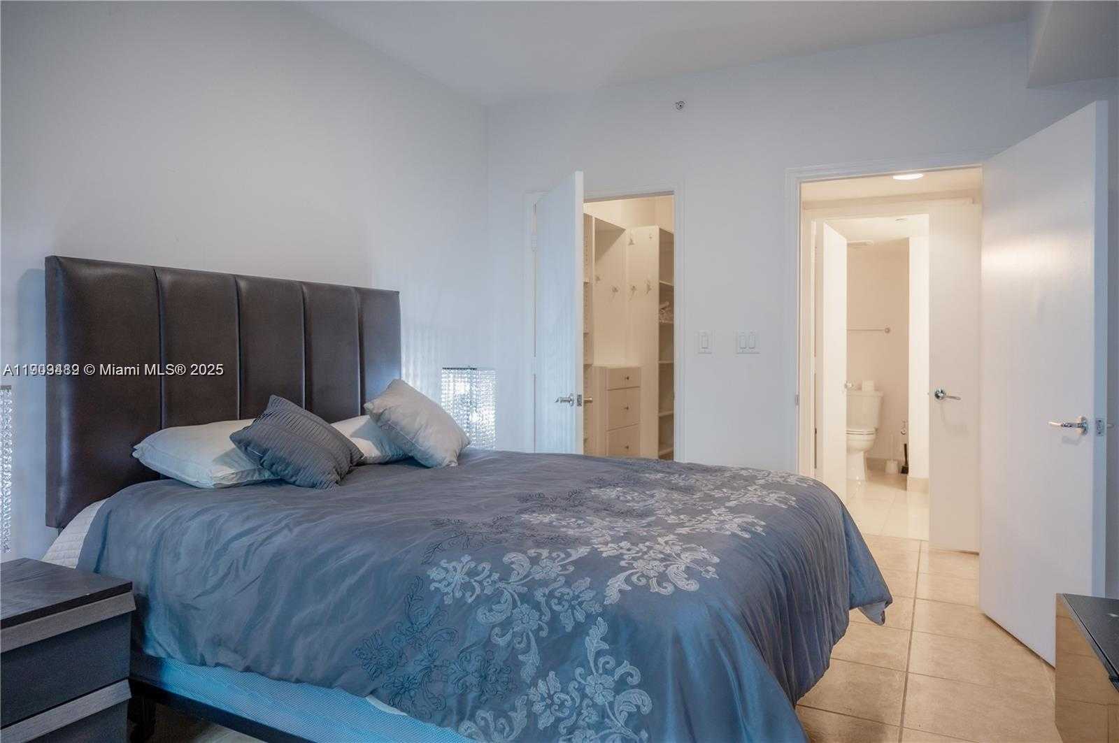 Small Image of 19900 EAST COUNTRY CLUB DR #318, Aventura Number 14