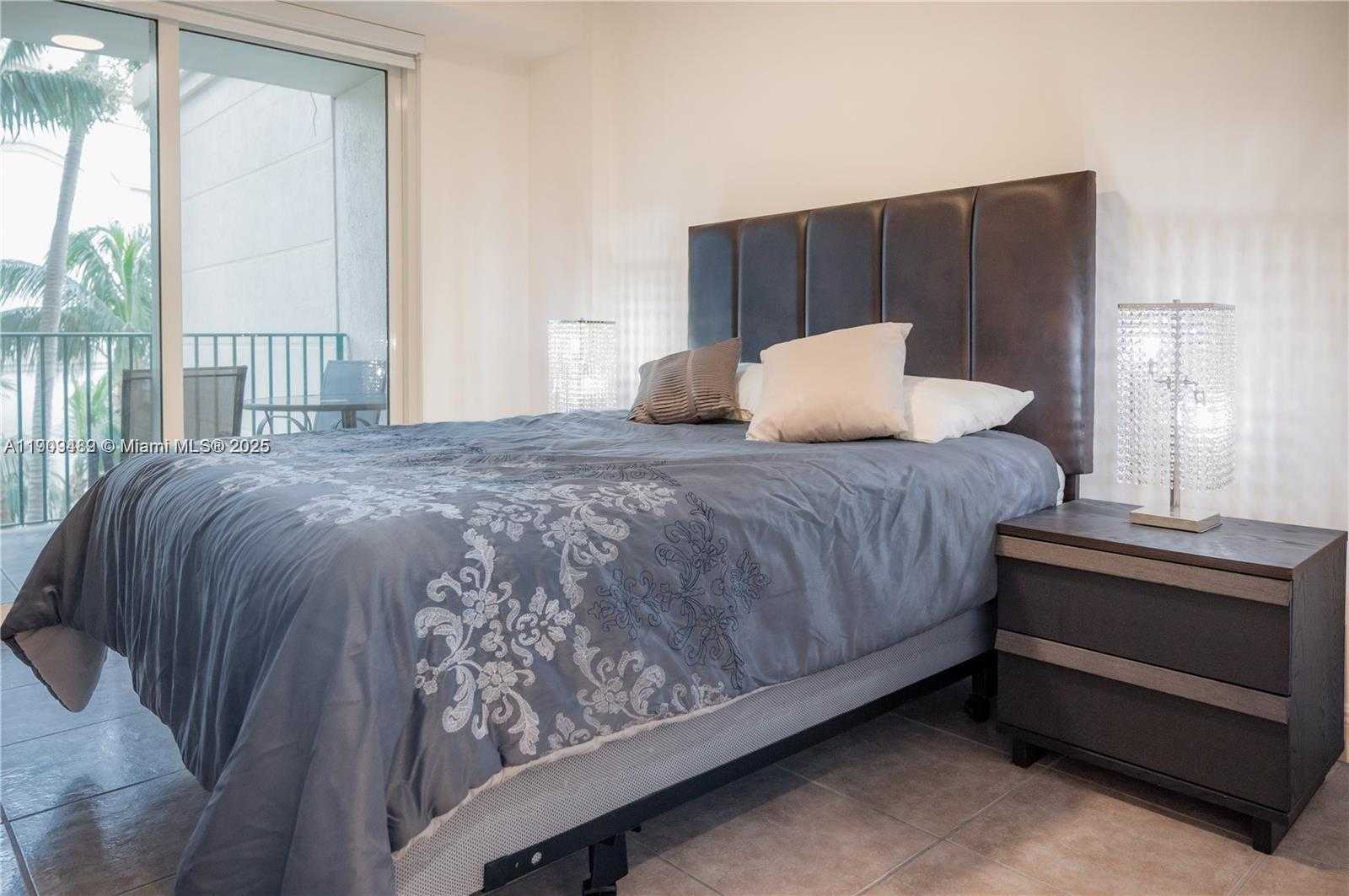 Small Image of 19900 EAST COUNTRY CLUB DR #318, Aventura Number 15