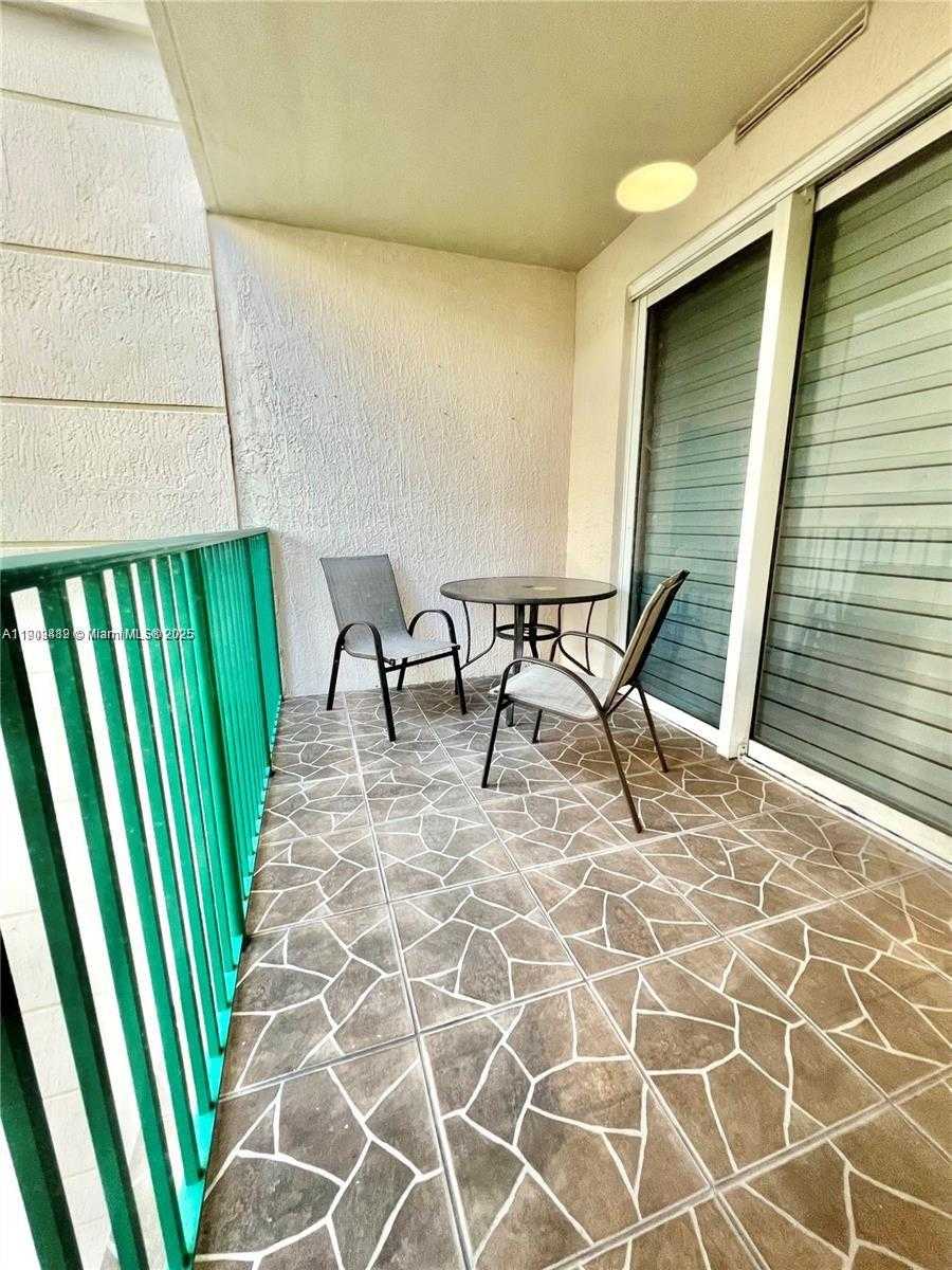 Small Image of 19900 EAST COUNTRY CLUB DR #318, Aventura Number 7