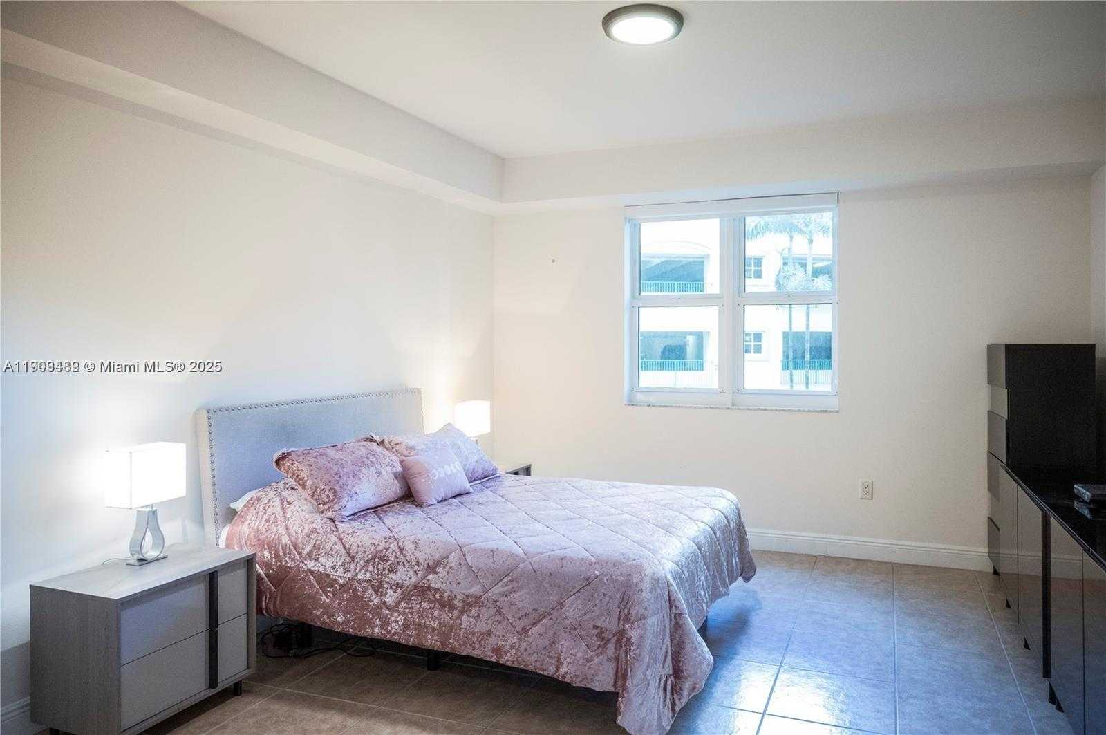 Small Image of 19900 EAST COUNTRY CLUB DR #318, Aventura Number 9