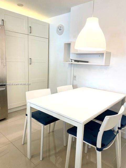 Small Image of Aventura Number 13