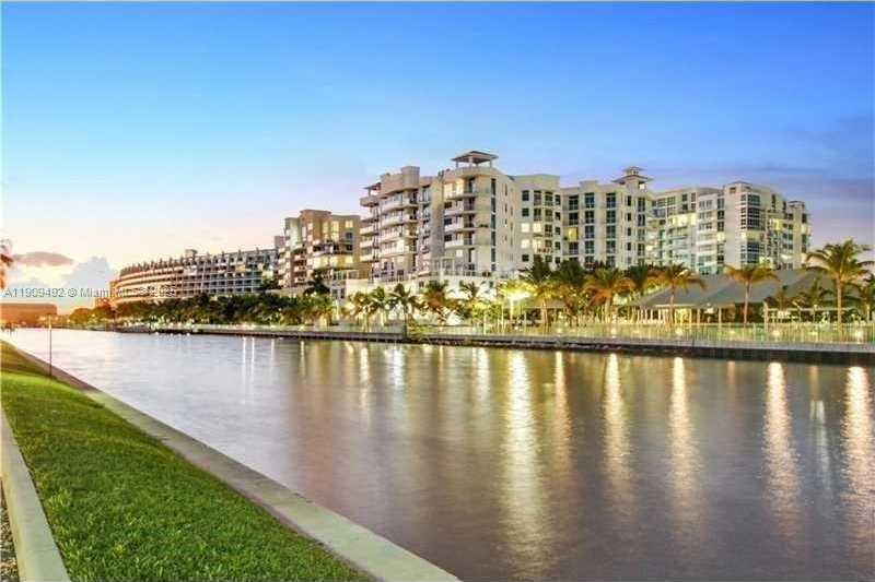 Small Image of Aventura Number 28