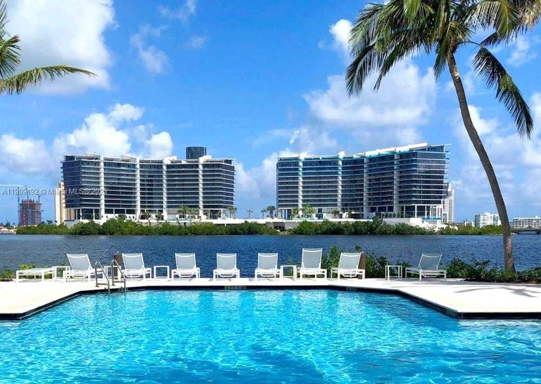 Small Image of Aventura Number 29