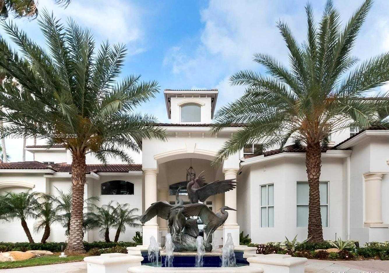 Small Image of Aventura Number 40