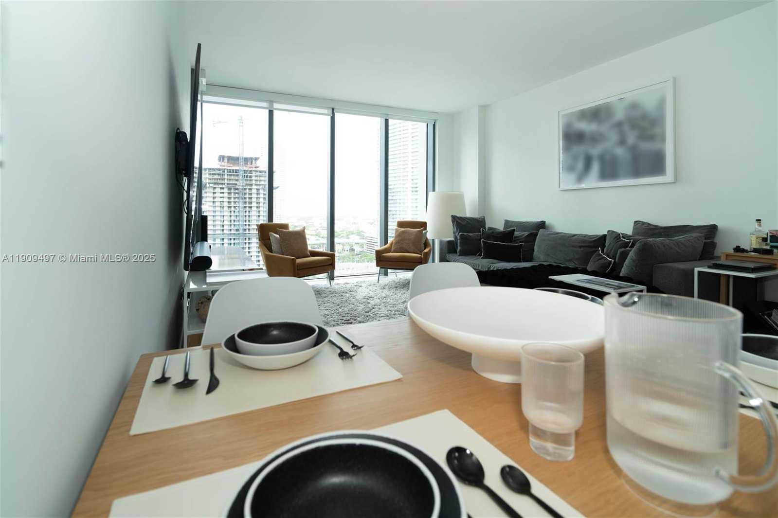 Small Image of 68 SOUTH EAST 6TH ST #2110, Miami Number 17