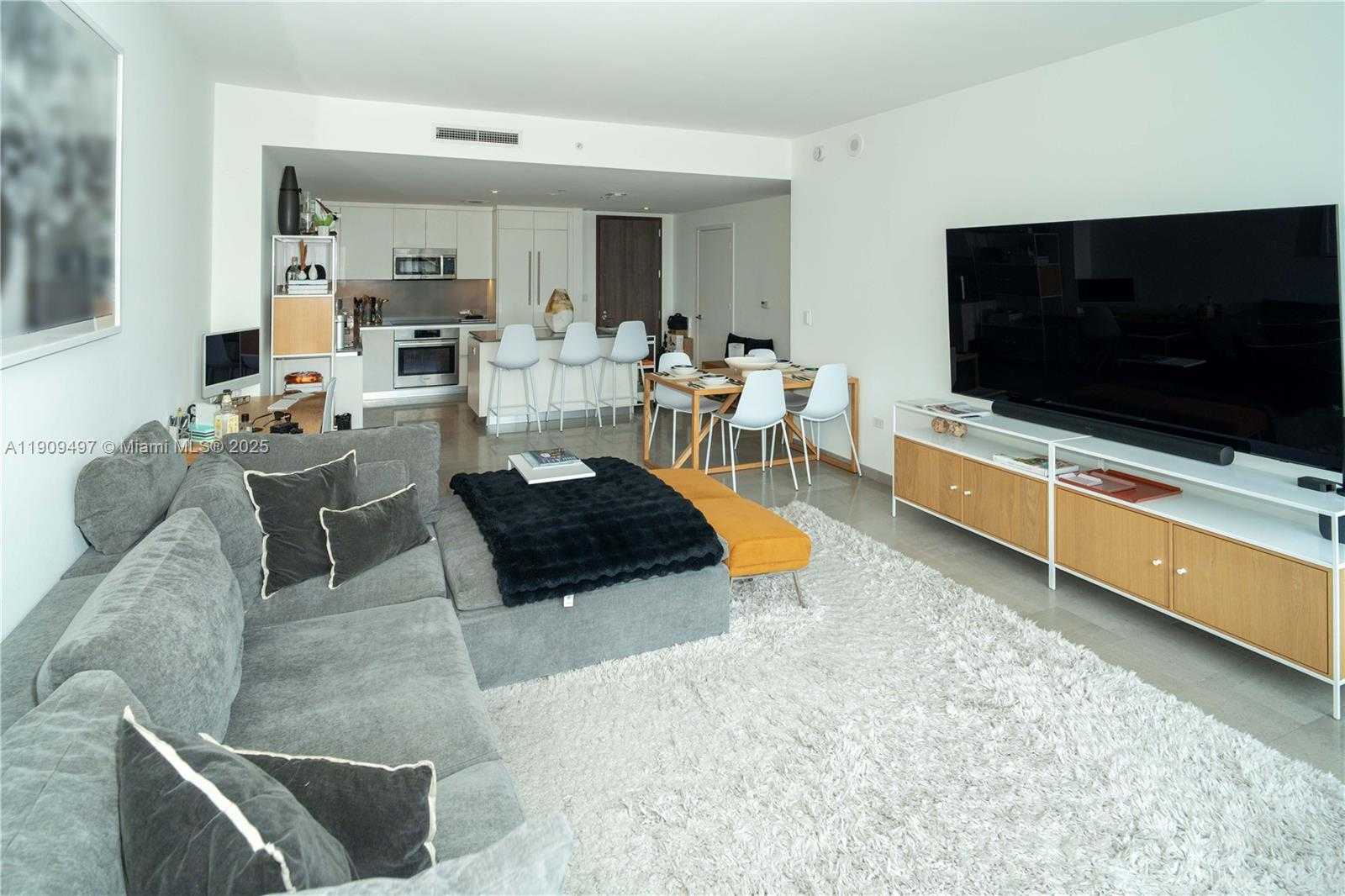 Small Image of 68 SOUTH EAST 6TH ST #2110, Miami Number 19