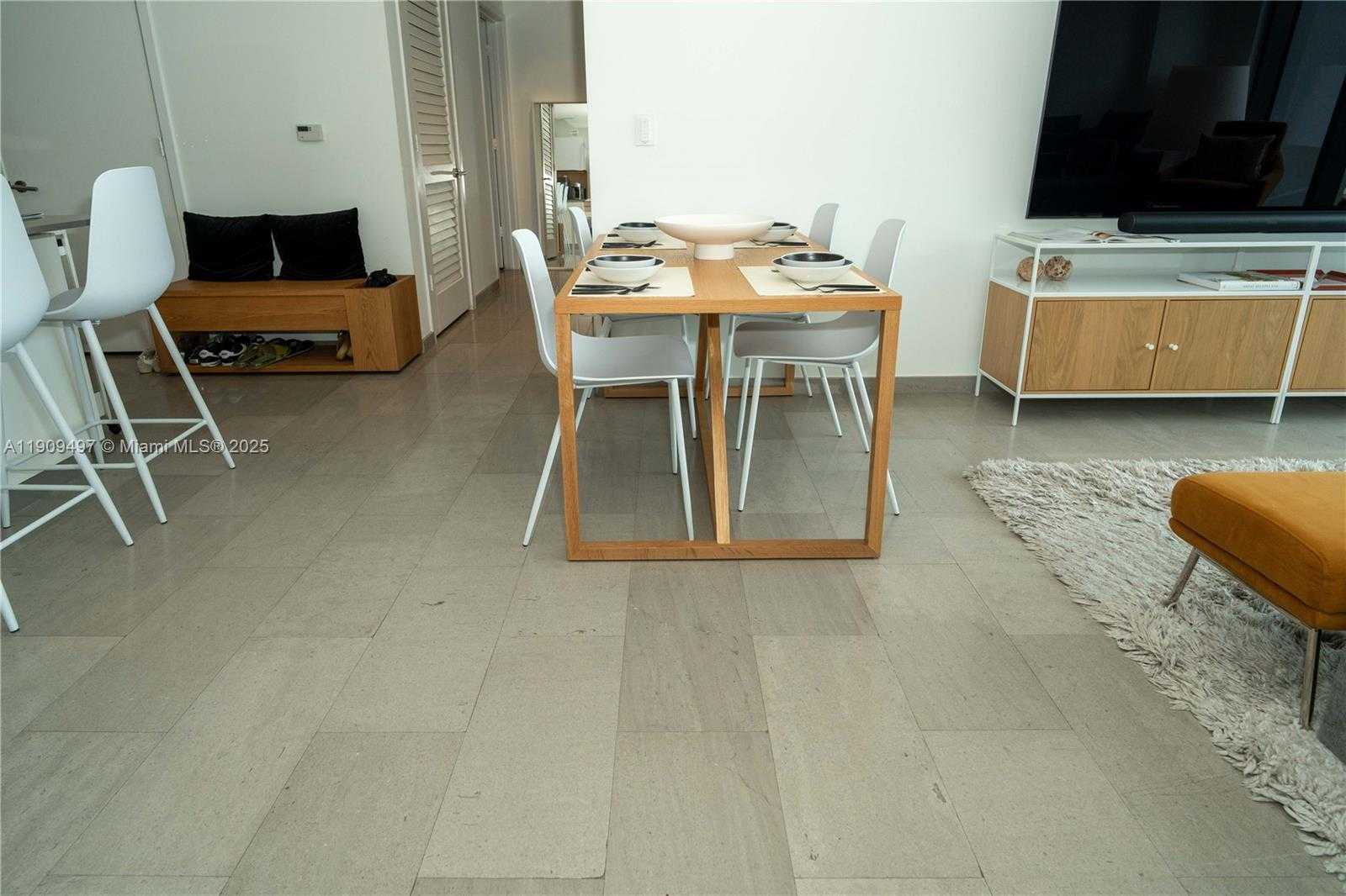 Small Image of 68 SOUTH EAST 6TH ST #2110, Miami Number 20