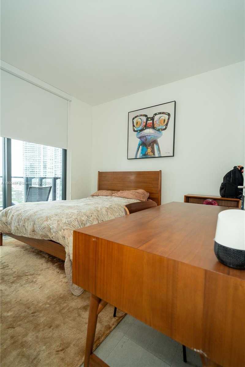 Small Image of 68 SOUTH EAST 6TH ST #2110, Miami Number 23