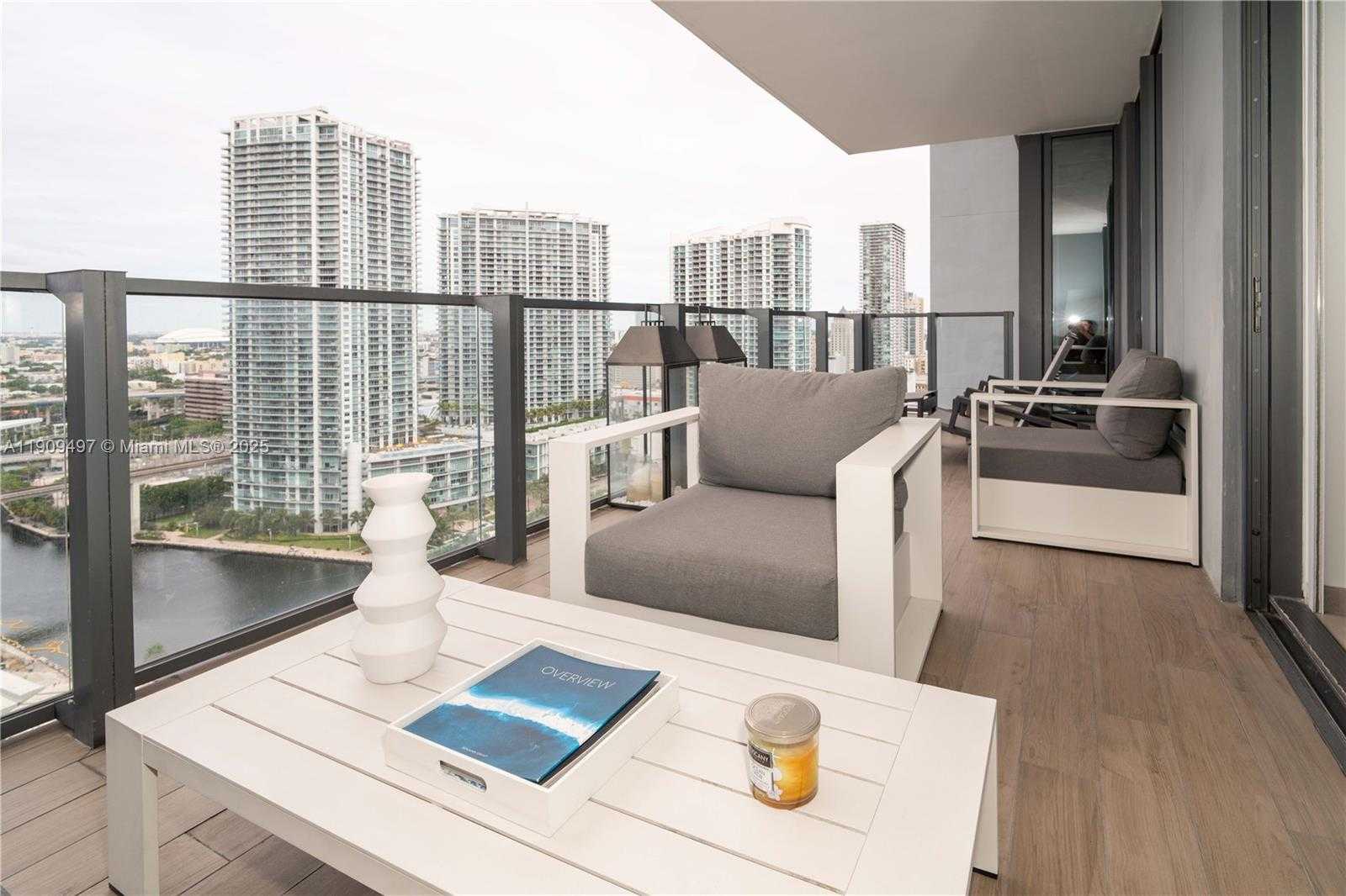 Small Image of 68 SOUTH EAST 6TH ST #2110, Miami Number 38