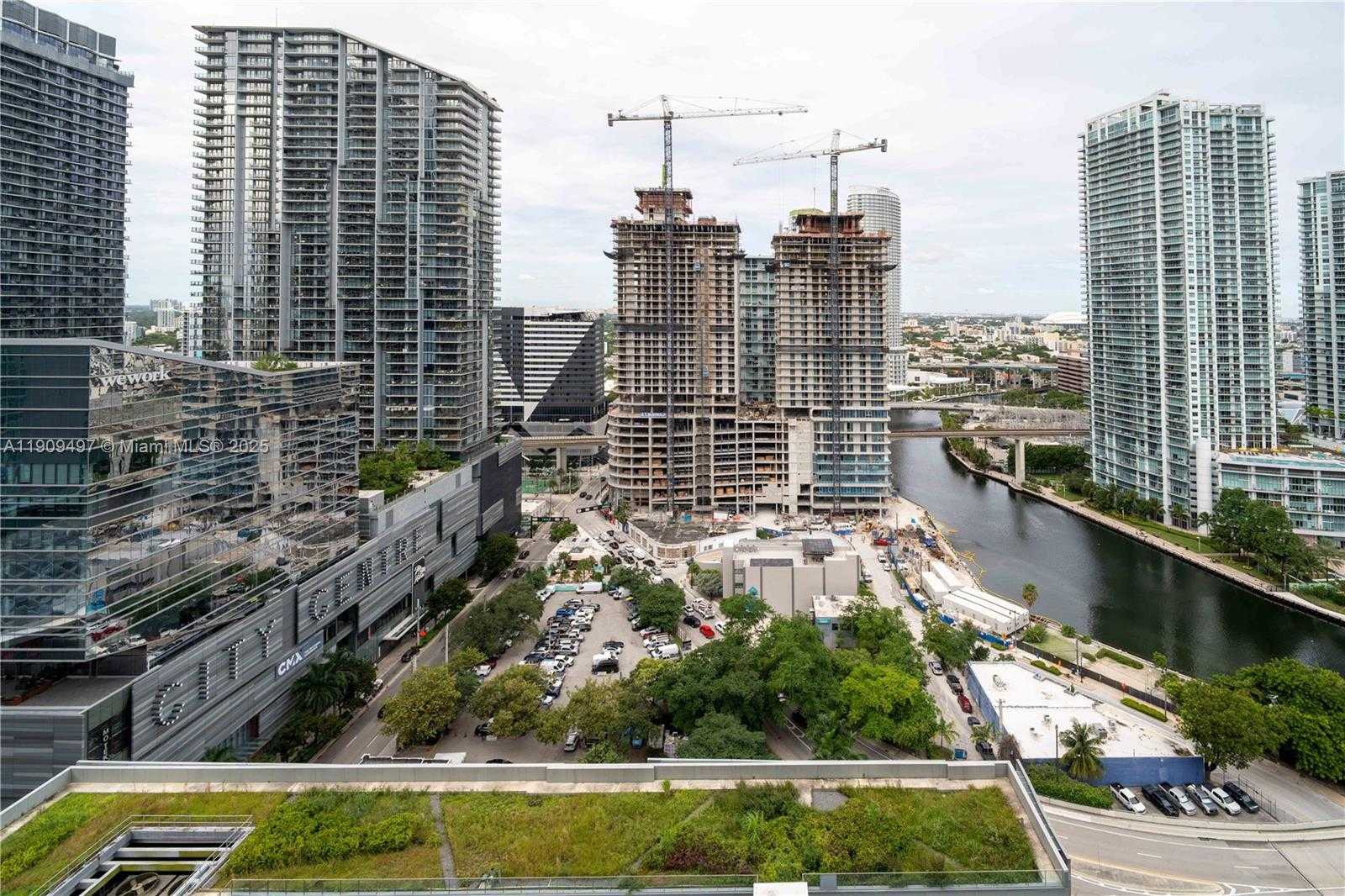 Small Image of 68 SOUTH EAST 6TH ST #2110, Miami Number 44