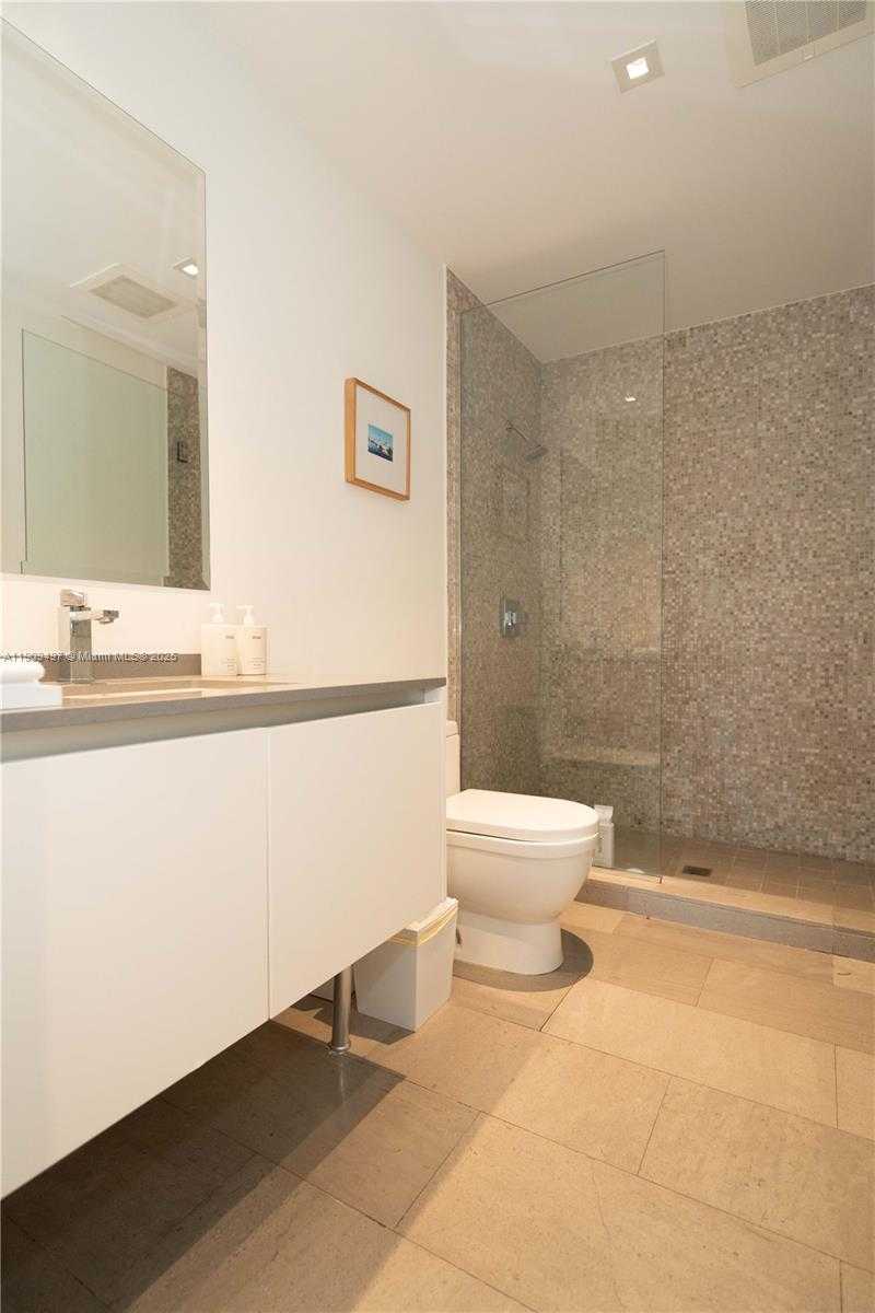 Small Image of 68 SOUTH EAST 6TH ST #2110, Miami Number 46