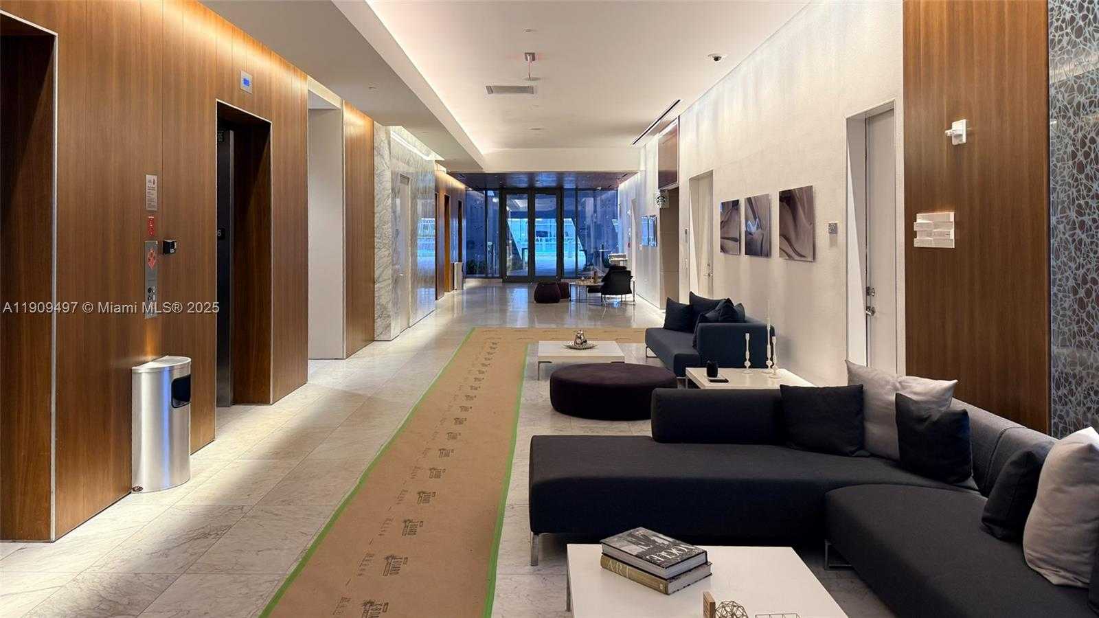 Small Image of 68 SOUTH EAST 6TH ST #2110, Miami Number 50