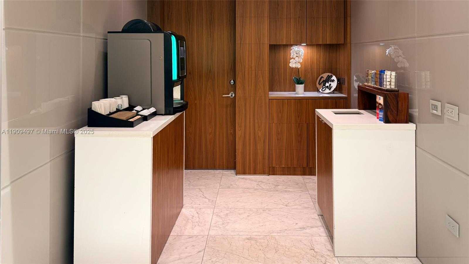 Small Image of 68 SOUTH EAST 6TH ST #2110, Miami Number 57