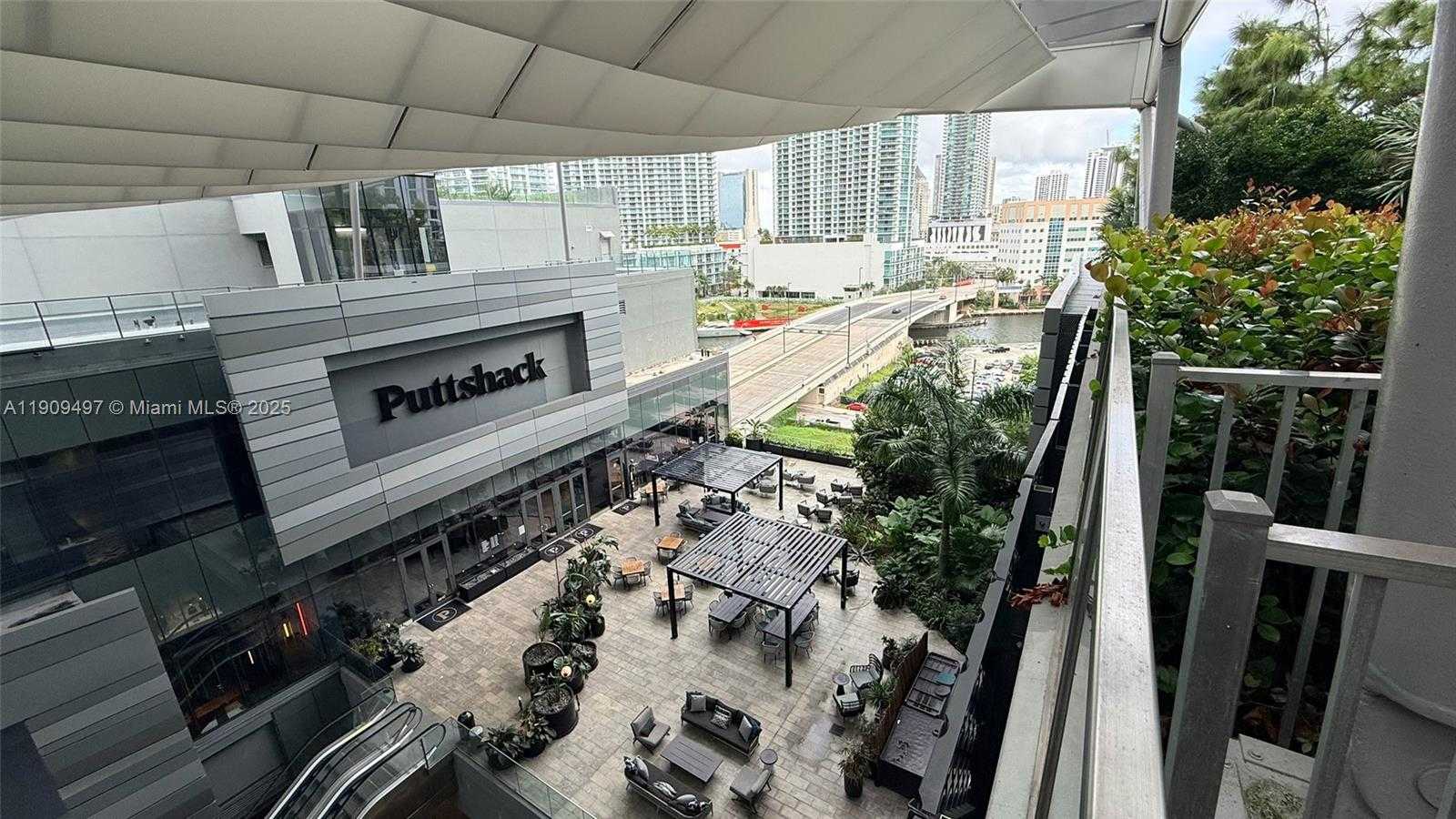 Small Image of 68 SOUTH EAST 6TH ST #2110, Miami Number 68