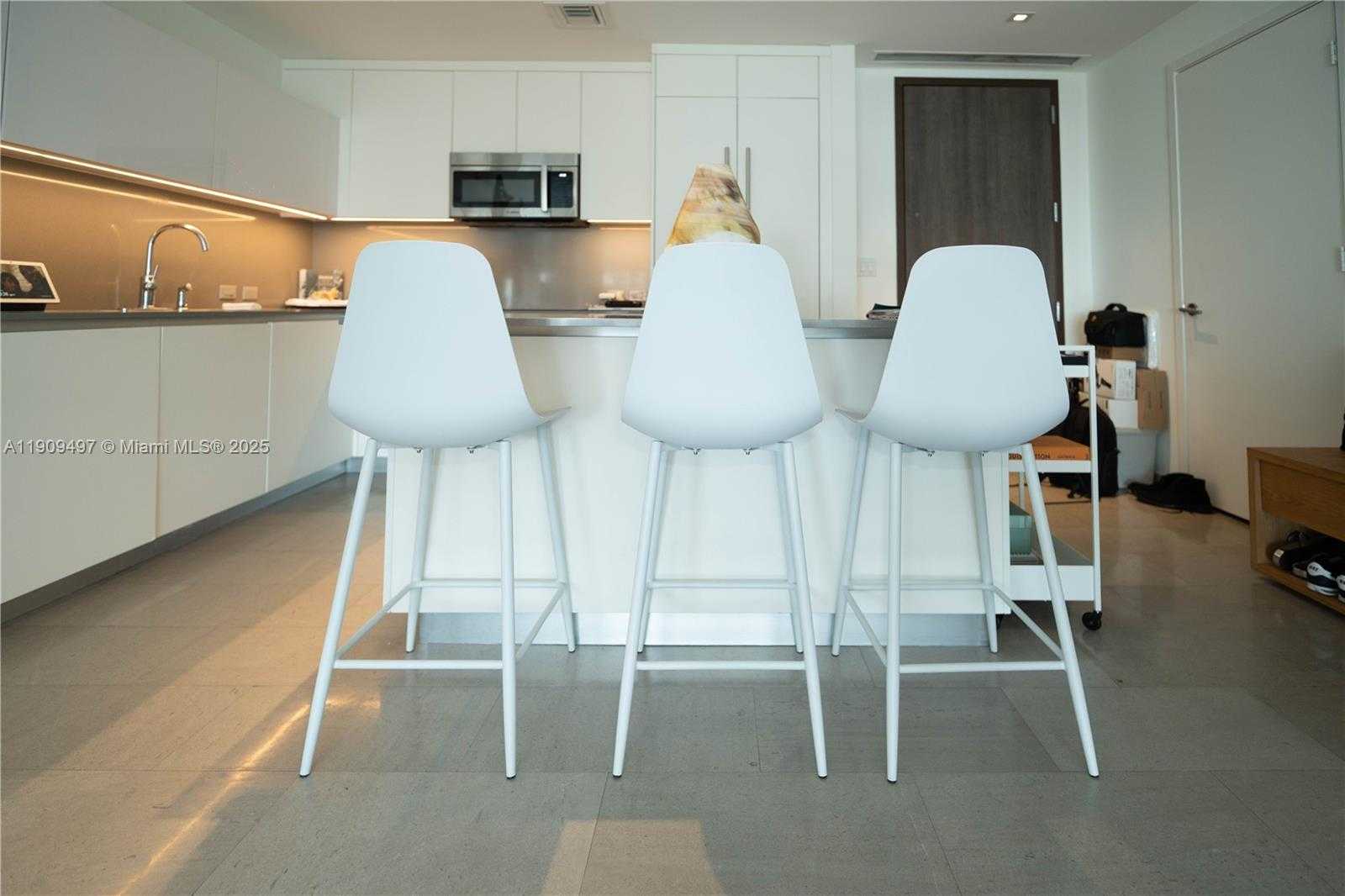 Small Image of 68 SOUTH EAST 6TH ST #2110, Miami Number 8