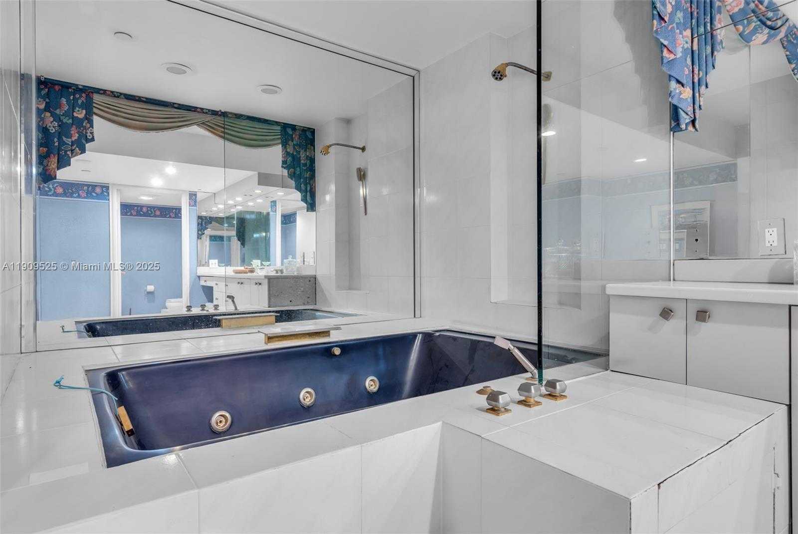 Small Image of 151 CRANDON BLVD #1226, Key Biscayne Number 17