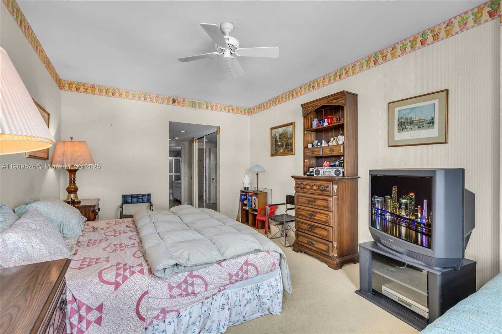 Small Image of 151 CRANDON BLVD #1226, Key Biscayne Number 23