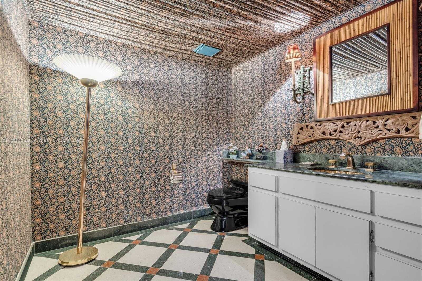 Small Image of 151 CRANDON BLVD #1226, Key Biscayne Number 25