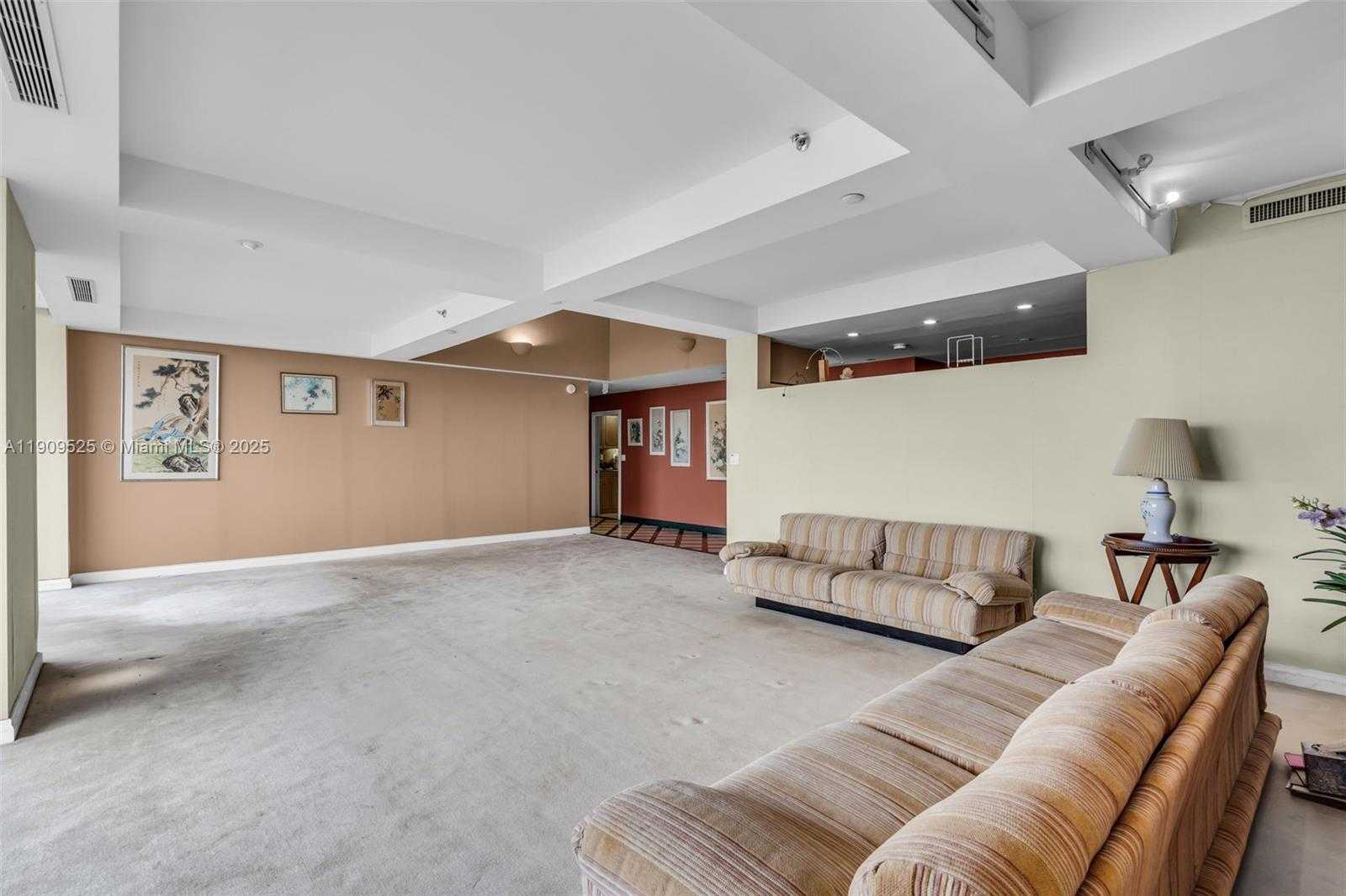 Small Image of 151 CRANDON BLVD #1226, Key Biscayne Number 7