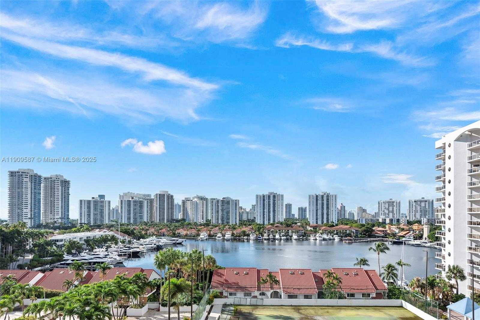 Small Image of 3640 YACHT CLUB DR #810, Aventura Number 15