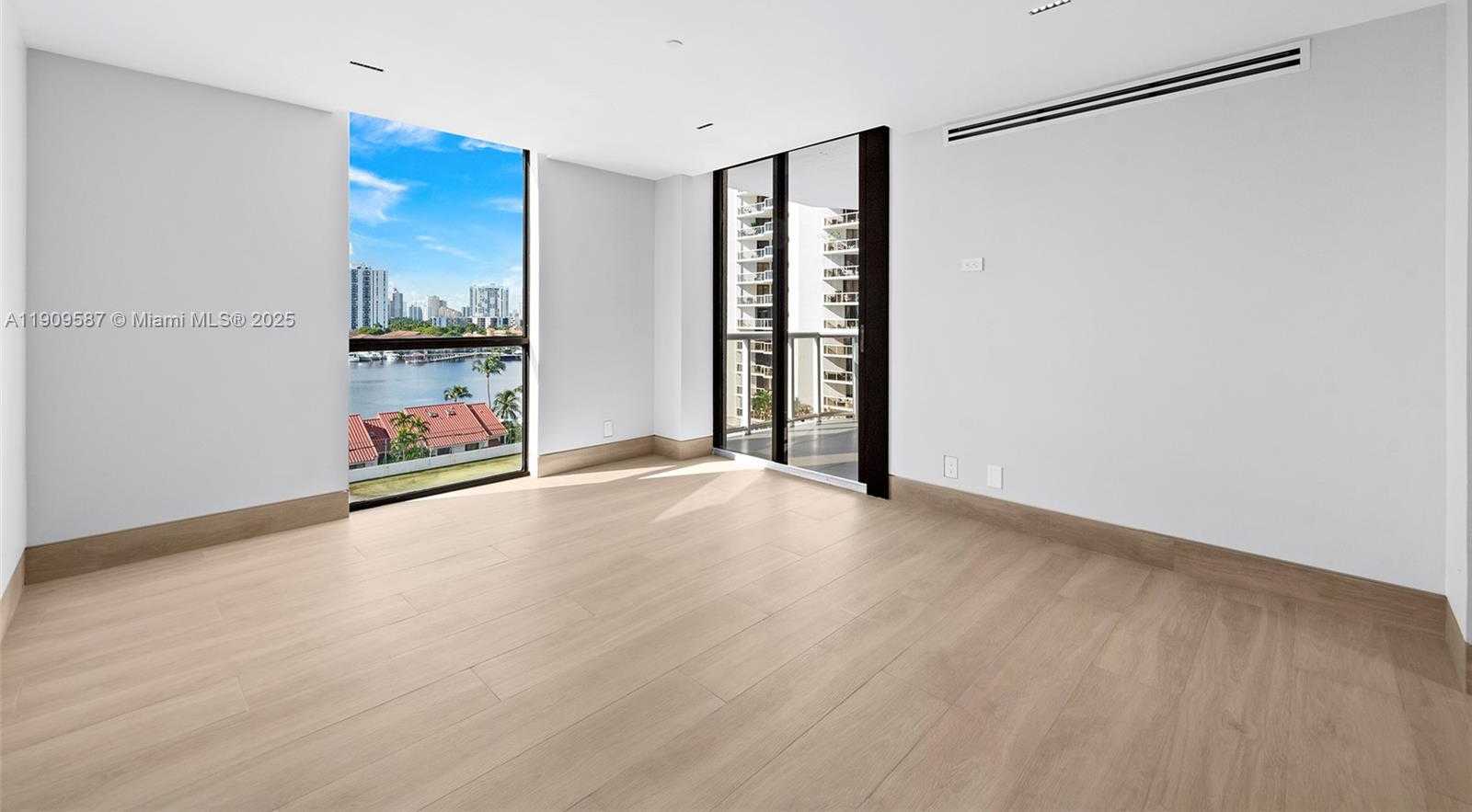 Small Image of 3640 YACHT CLUB DR #810, Aventura Number 8