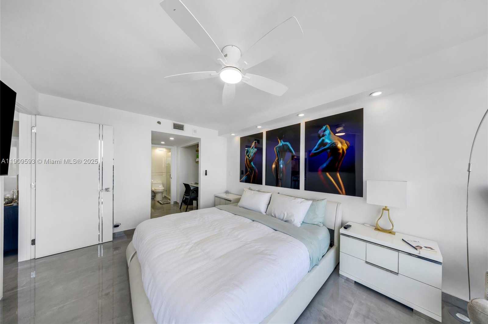 Small Image of 7601 EAST TREASURE DR #1216, North Bay Village Number 13