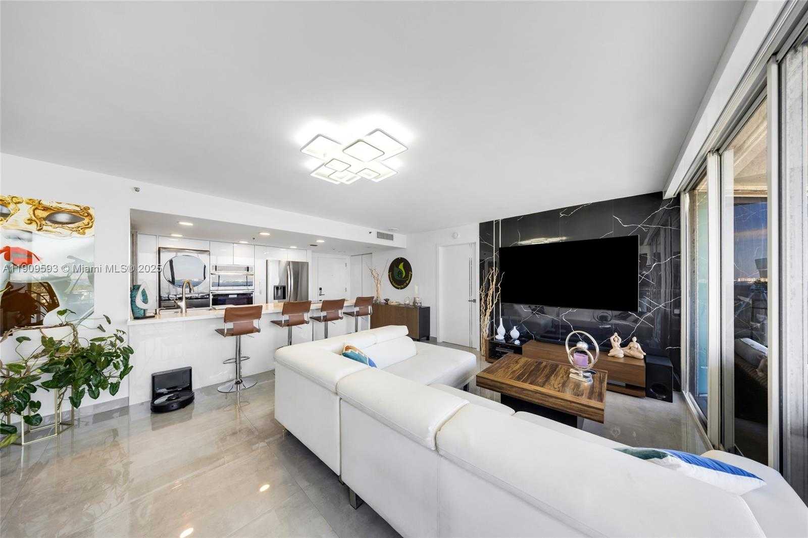 Small Image of 7601 EAST TREASURE DR #1216, North Bay Village Number 8