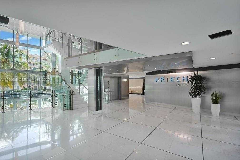 Small Image of 2950 NORTH EAST 188TH ST #501, Aventura Number 4