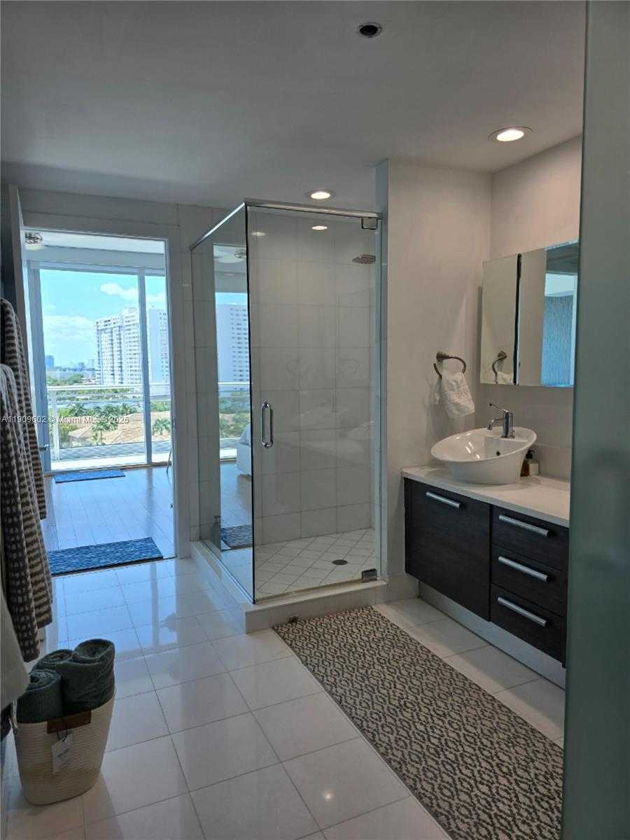 Small Image of 2950 NORTH EAST 188TH ST #501, Aventura Number 42
