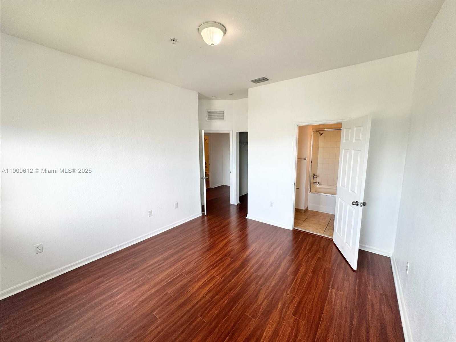 Small Image of 10800 NORTH WEST 88TH TER #214, Doral Number 17