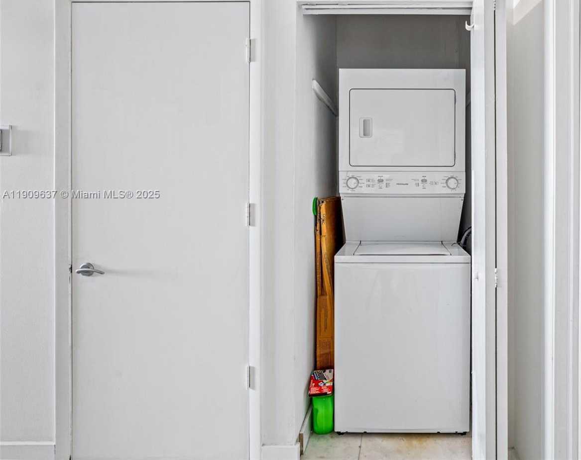 Small Image of 3029 NORTH EAST 188TH ST #609, Aventura Number 15