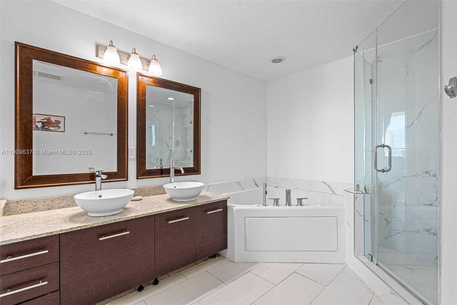 Small Image of 3029 NORTH EAST 188TH ST #609, Aventura Number 20