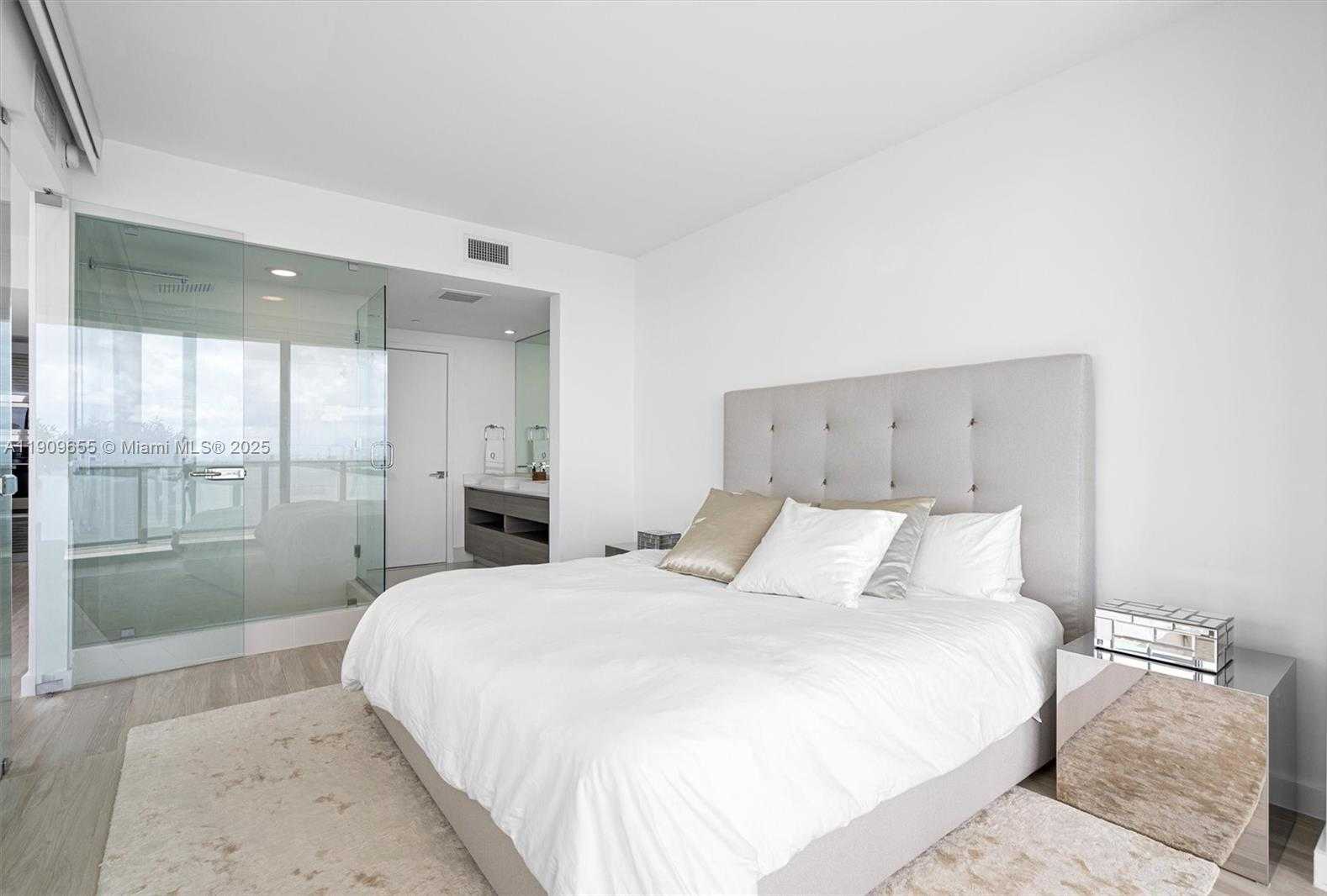 Small Image of 460 NORTH EAST 28TH ST #3508, Miami Number 14