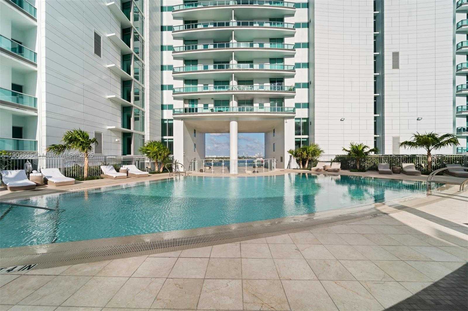 Small Image of 900 BISCAYNE BLVD #702, Miami Number 14