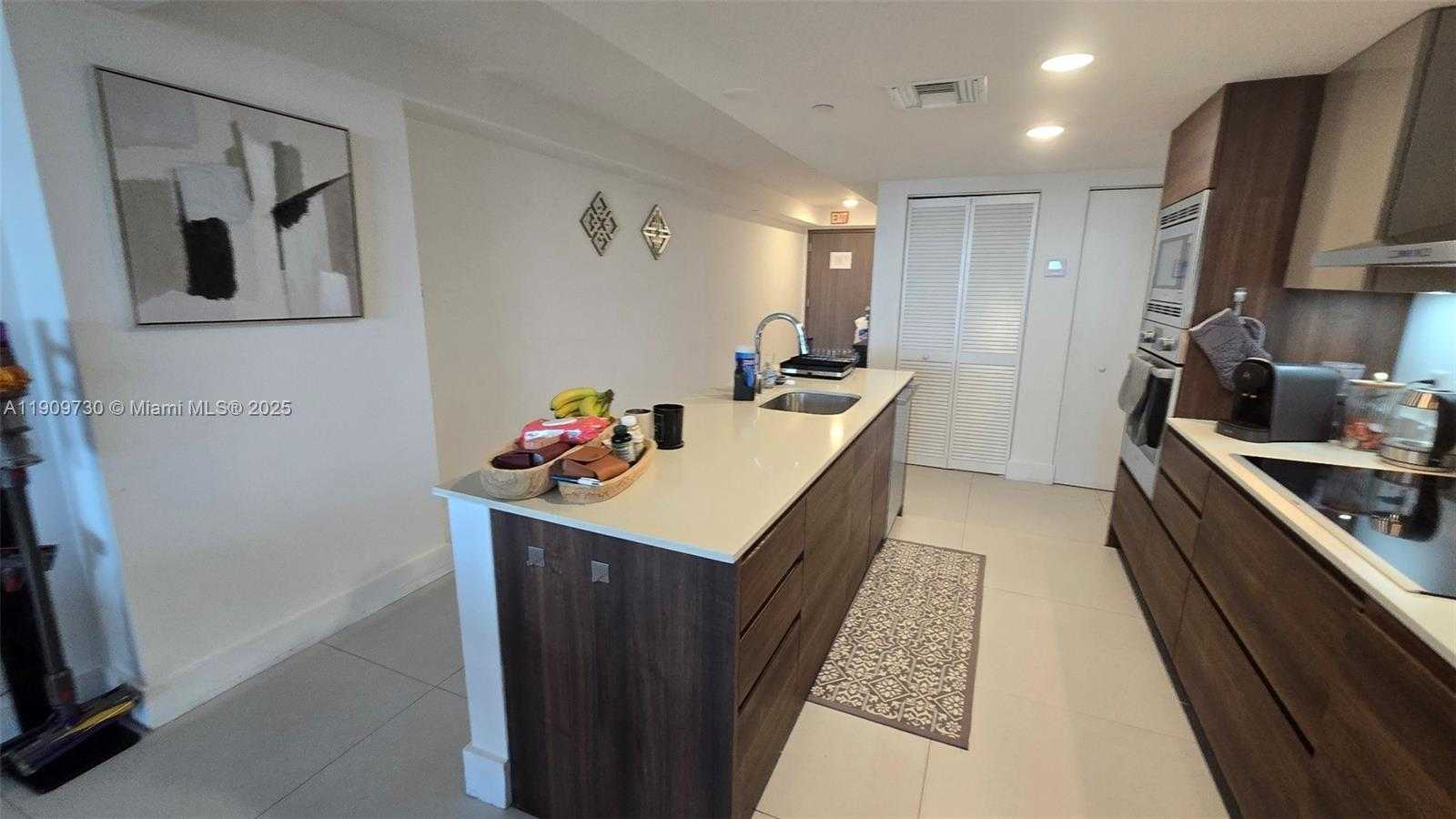 Small Image of 9261 EAST BAY HARBOR DR #402, Bay Harbor Islands Number 18