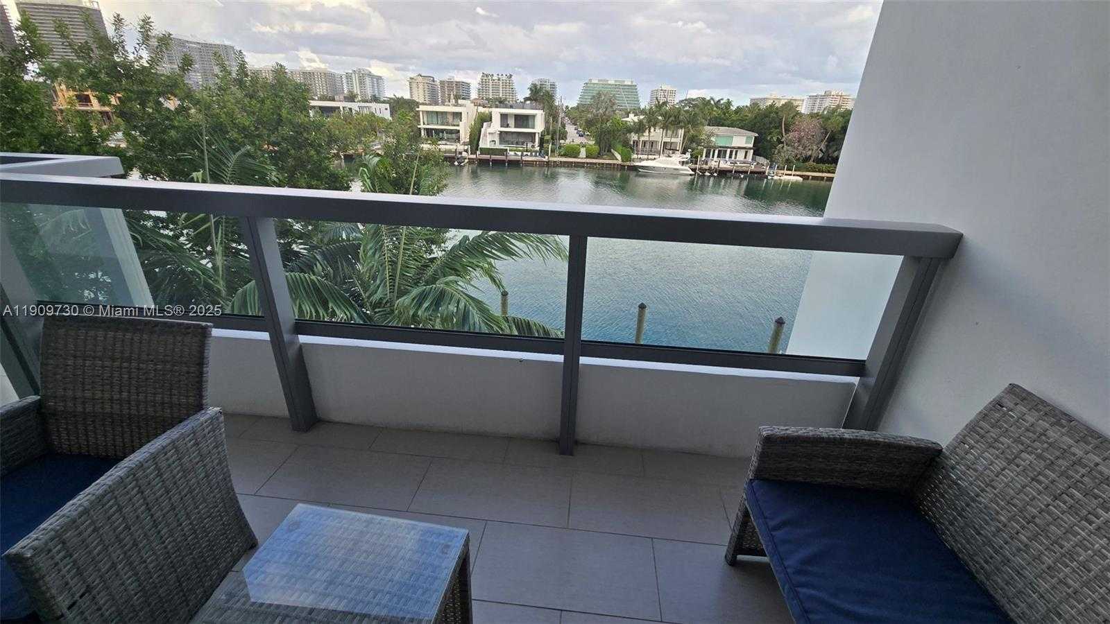 Small Image of 9261 EAST BAY HARBOR DR #402, Bay Harbor Islands Number 22