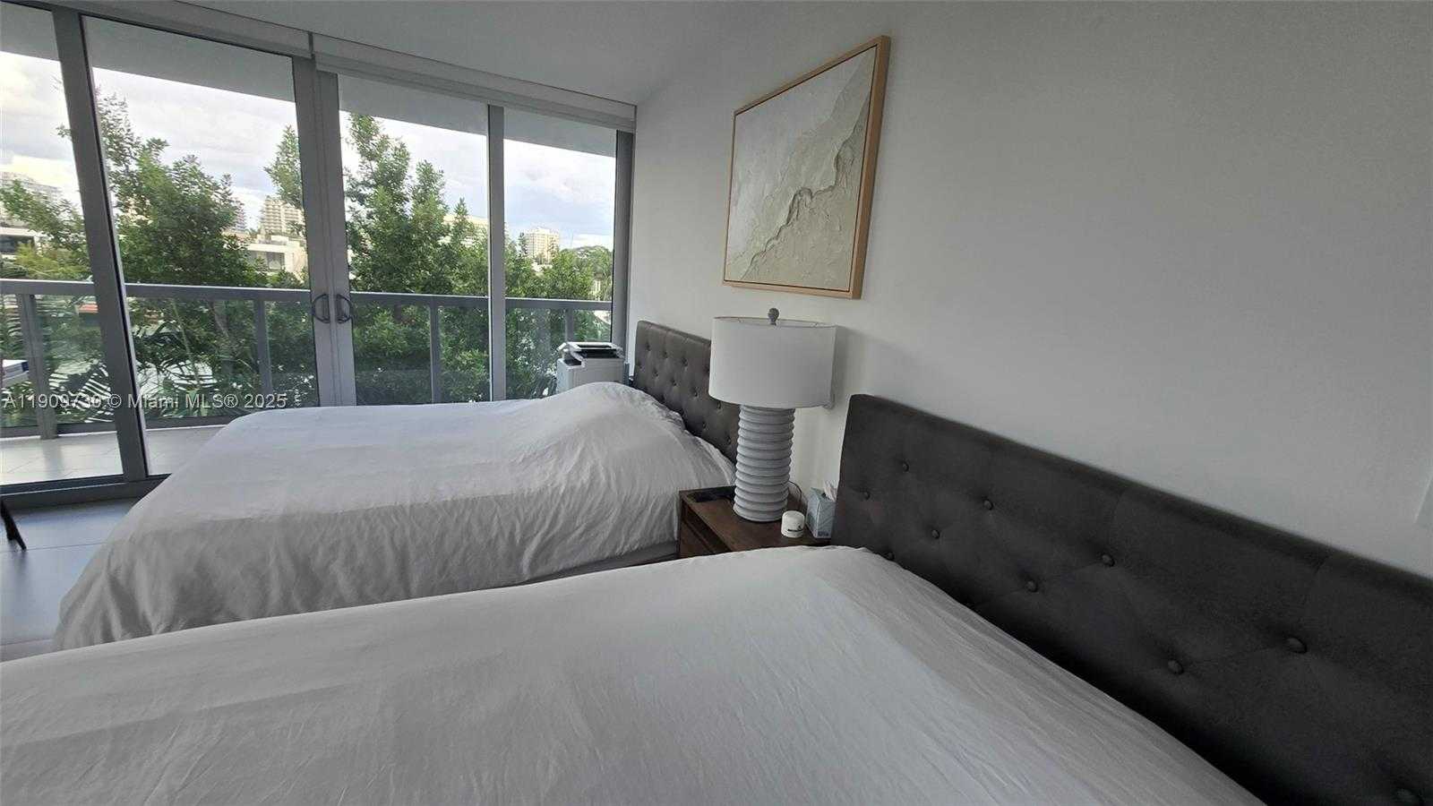 Small Image of 9261 EAST BAY HARBOR DR #402, Bay Harbor Islands Number 28