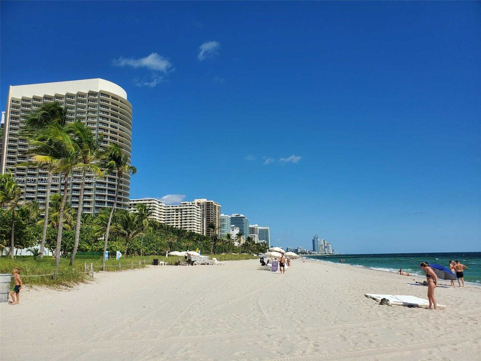 Small Image of 9261 EAST BAY HARBOR DR #402, Bay Harbor Islands Number 47