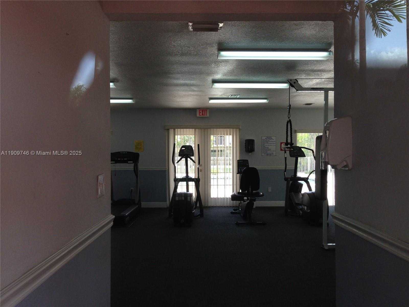 Small Image of 5201 GENEVA WAY #102, Doral Number 17