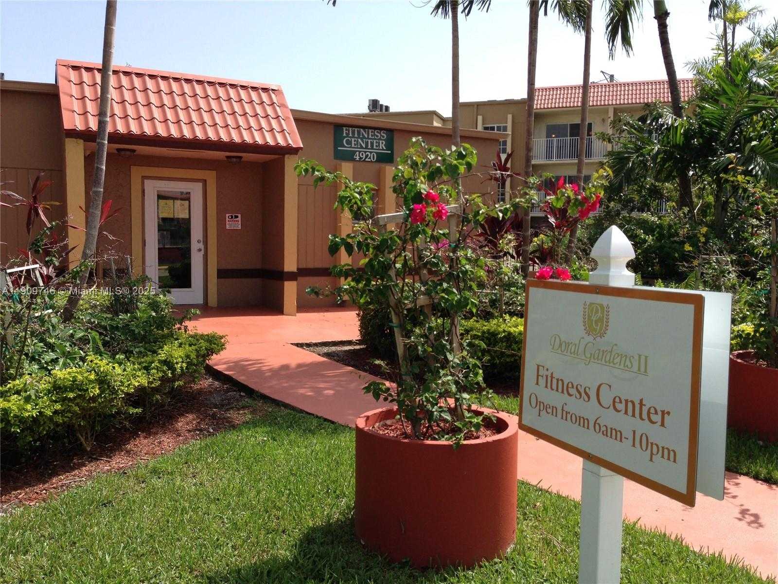 Small Image of 5201 GENEVA WAY #102, Doral Number 18