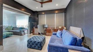 Imagen de Pequeño Objeto